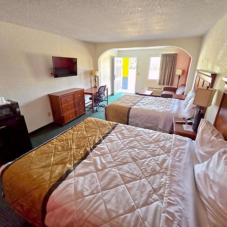 Garden Inn And Suites Near Callaway Gardens Pine Mountain Экстерьер фото