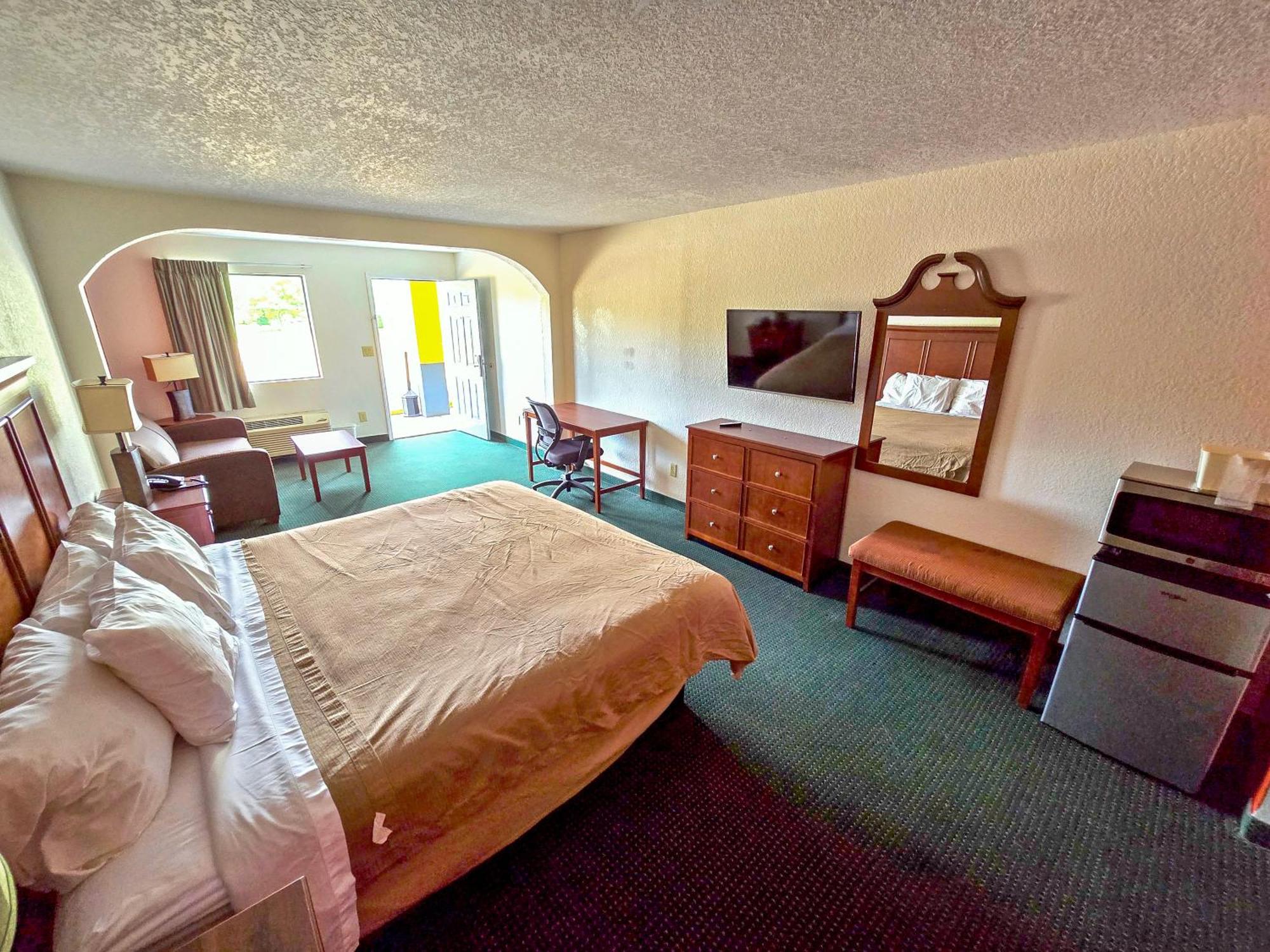 Garden Inn And Suites Near Callaway Gardens Pine Mountain Экстерьер фото